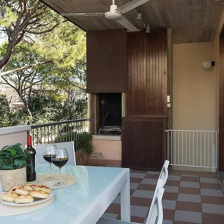 Apartmán Attic View Pool And Garage Desenzano del Garda