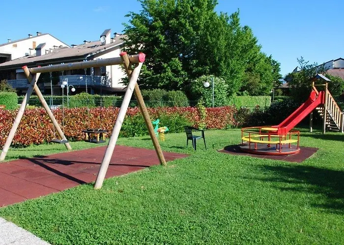 Attic View Pool And Garage Appartement Desenzano del Garda